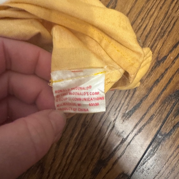 Vintage McDonald's Red and Yellow puppet Ronald McDonald Toy - Picture 3 of 3